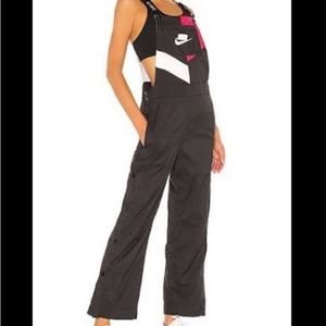 NIKE nylon tear away overalls // never worn // size XS